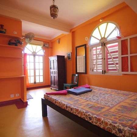 Holi-Wood Guesthouse Pondicherry Luaran gambar