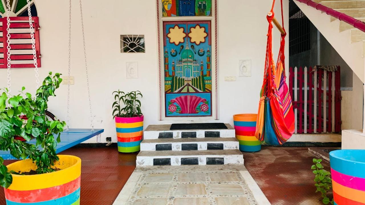 Holi-Wood Guesthouse Pondicherry Luaran gambar