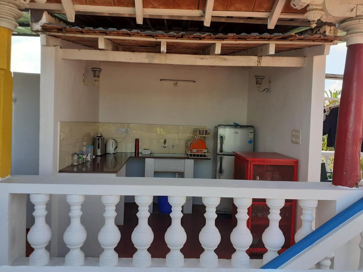 Holi-Wood Guesthouse Pondicherry Luaran gambar