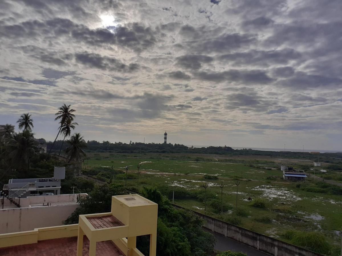 Holi-Wood Guesthouse Pondicherry Luaran gambar