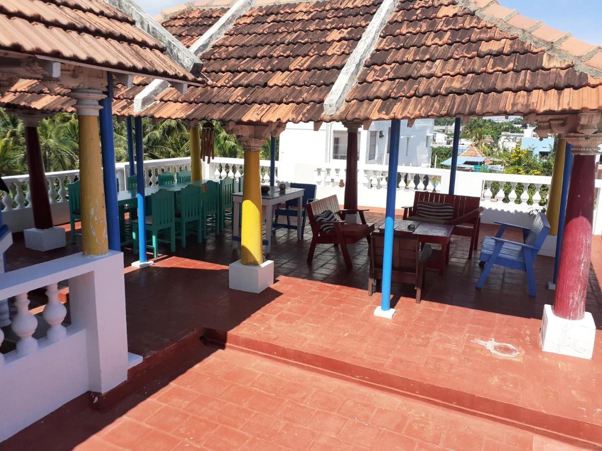 Holi-Wood Guesthouse Pondicherry Luaran gambar