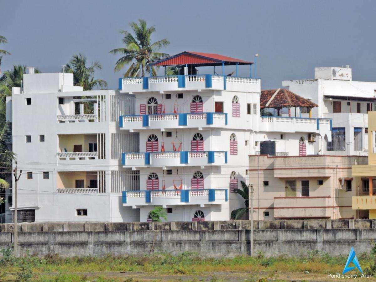 Holi-Wood Guesthouse Pondicherry Luaran gambar
