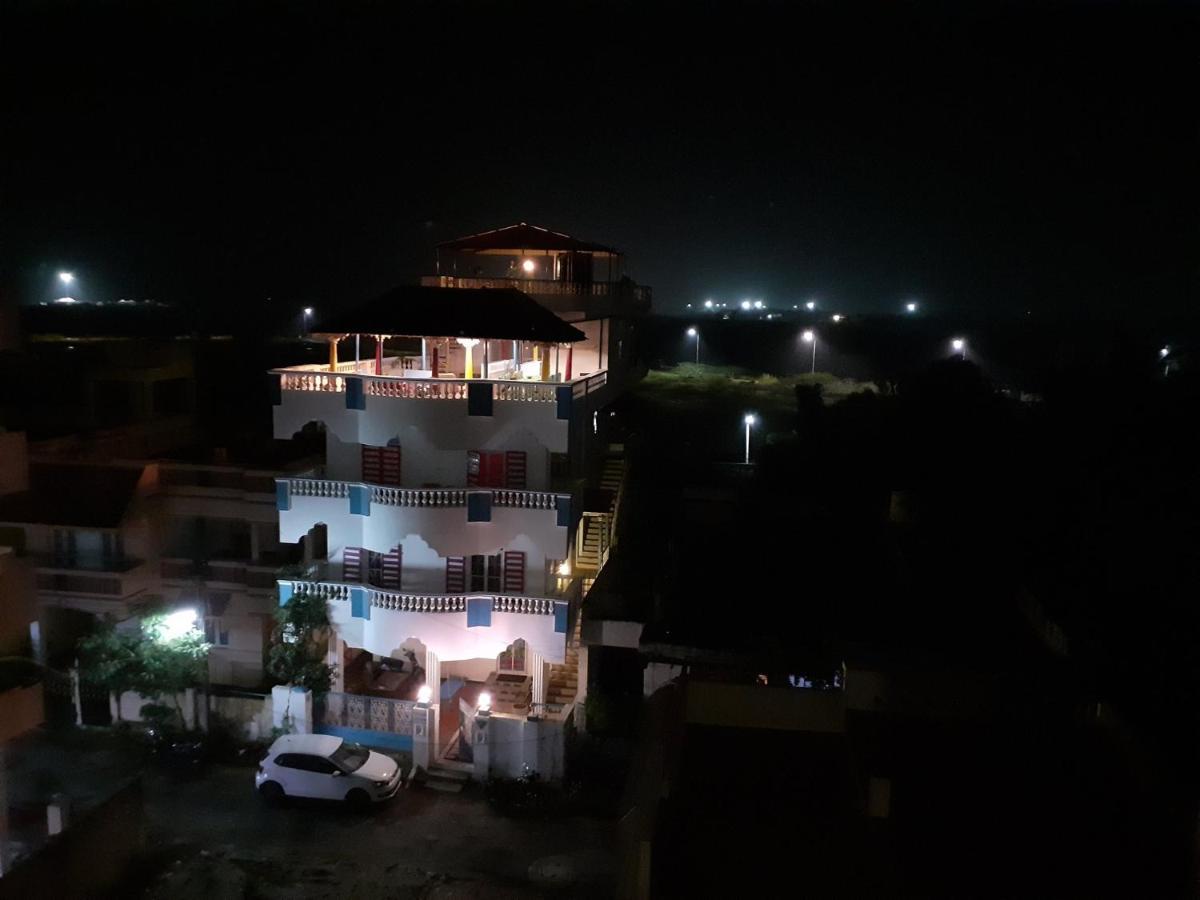 Holi-Wood Guesthouse Pondicherry Luaran gambar