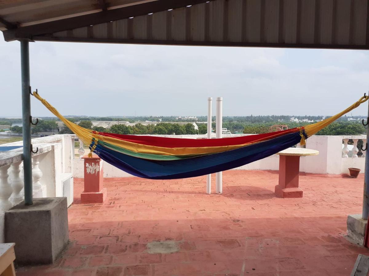 Holi-Wood Guesthouse Pondicherry Luaran gambar