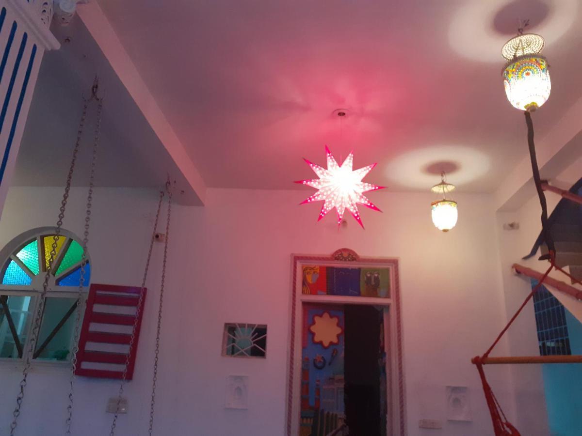 Holi-Wood Guesthouse Pondicherry Luaran gambar
